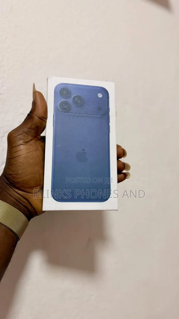 New Apple iPhone XR 128 GB · Photo 1
