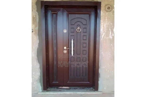 A Glamorous Brown-Like Door · Photo 1