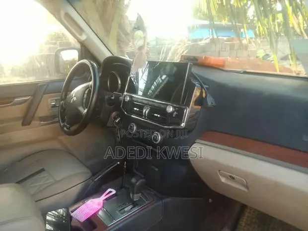Mitsubishi Pajero 3.0 2012 Black · Photo 1