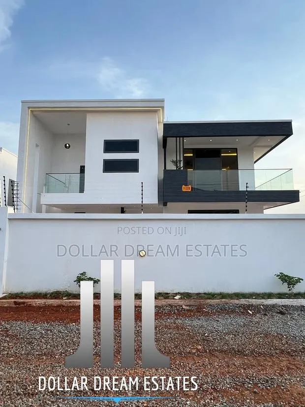 4bdrm House in Lake Side Estate for sale · Photo 1