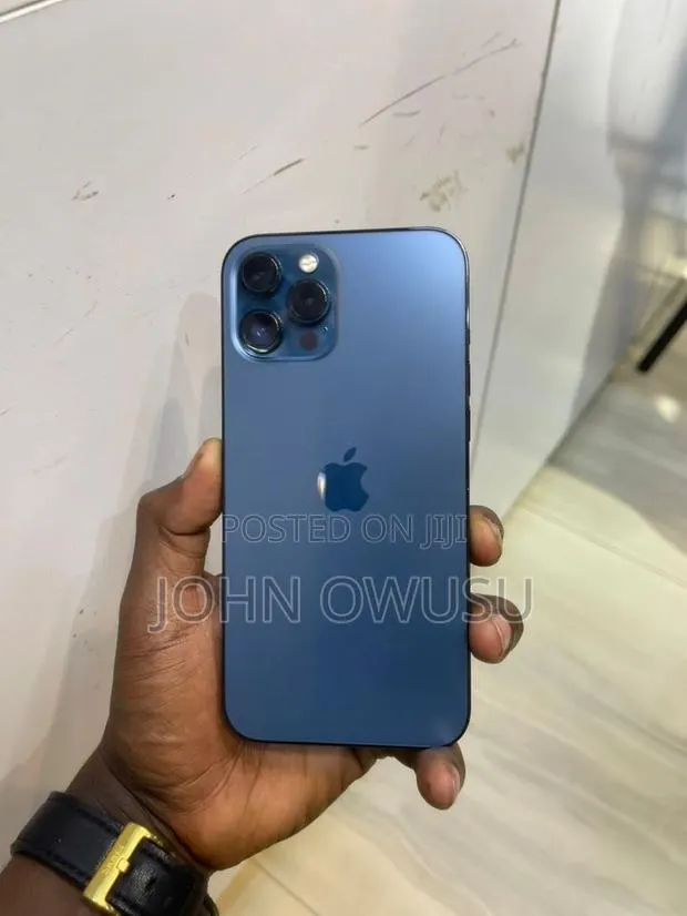 Apple iPhone 12 Pro Max 128 GB Gray · Photo 1