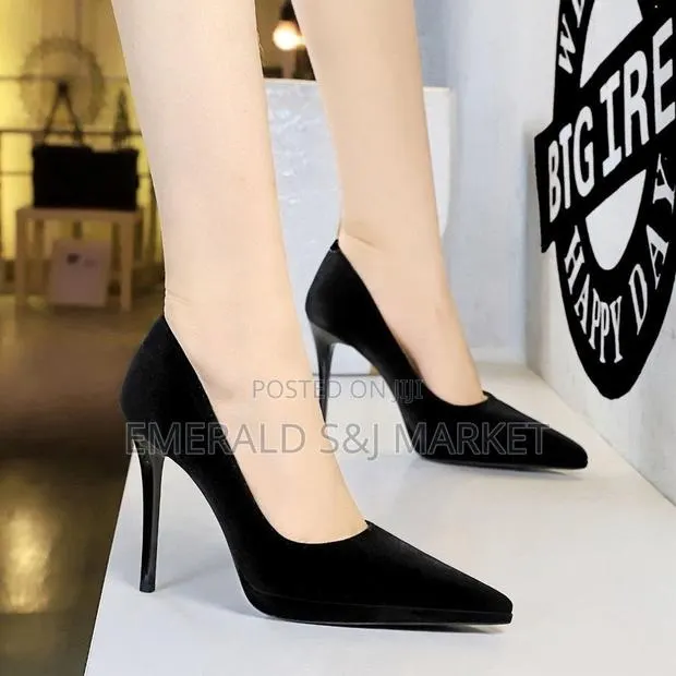 Platform Shoe Heel · Photo 1