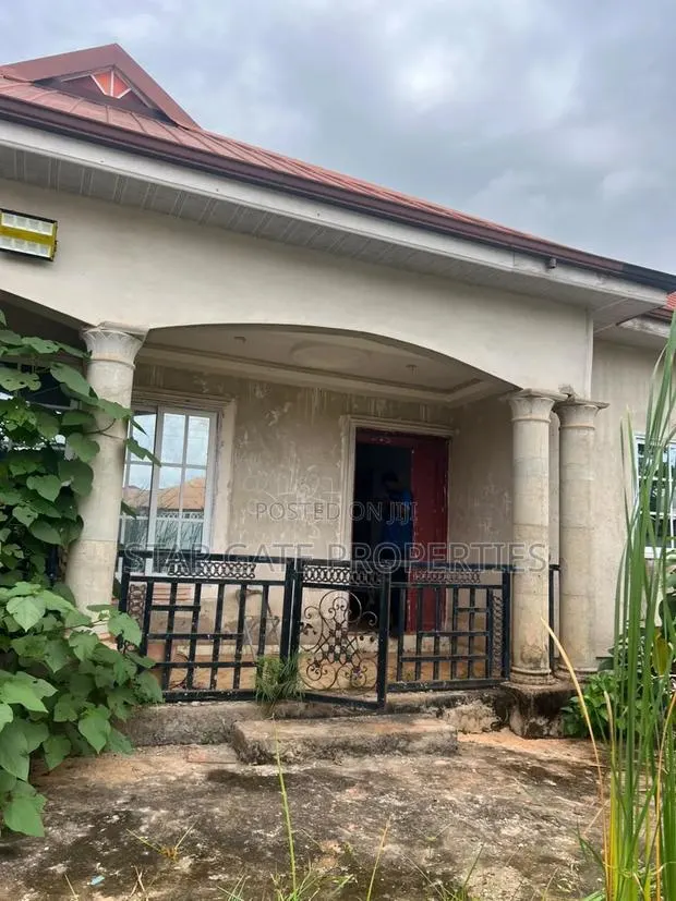 3bdrm House in Santasi Kotwi, Kumasi Metropolitan for sale · Photo 1