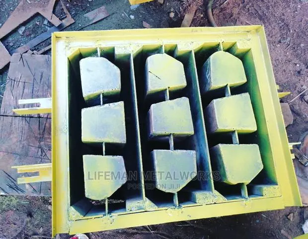 Deckin Block Mould(4 in 1 Block Machine) · Photo 1