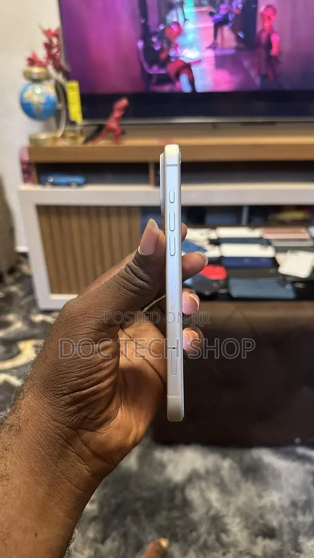 Apple iPhone 17 Pro Max 256 GB Silver · Photo 3
