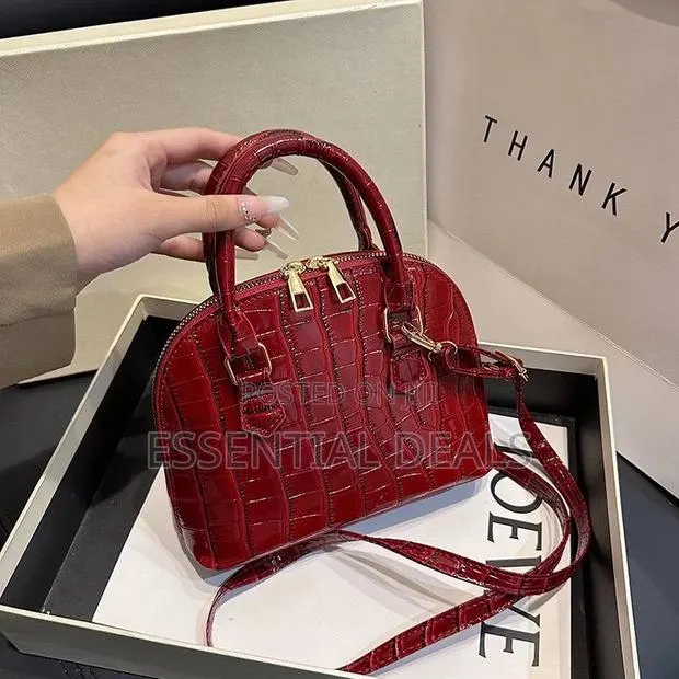 Ladies Bags · Photo 1