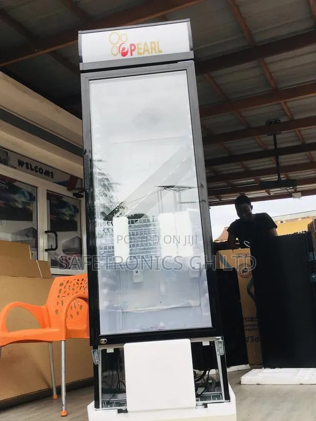 Adjustable Standing Display PVC-424 Pearl Fridge Glass Door · Photo 1