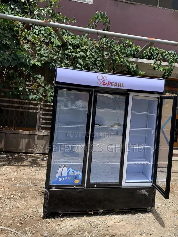 Secure 950 Liters Pearl PVC-150 Display Refrigerator · Photo 1