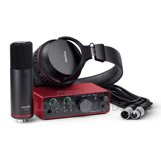 Focusrite Scarlett Solo Studio 4th Gen Bundle · Photo 1