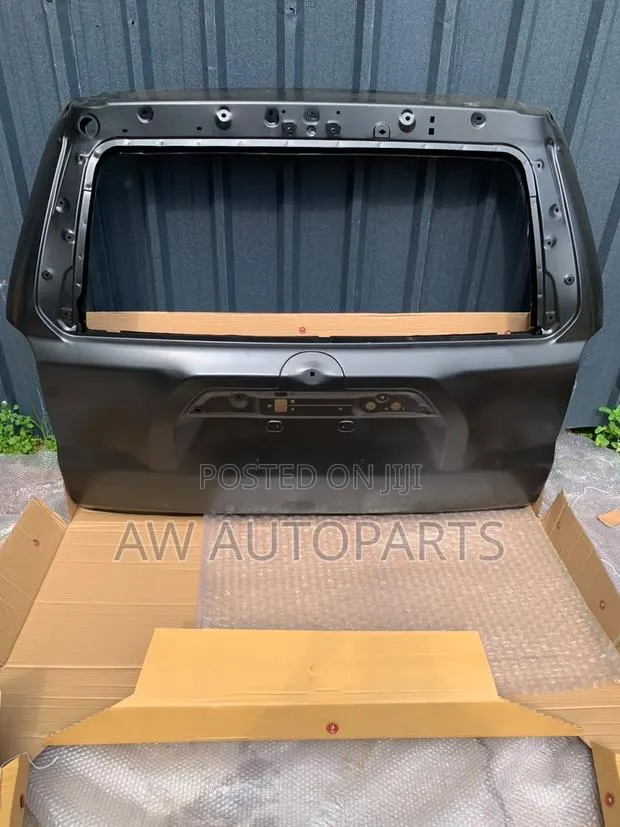 Toyota 4Runner 2010-2023 Tailgate/Boot · Photo 1