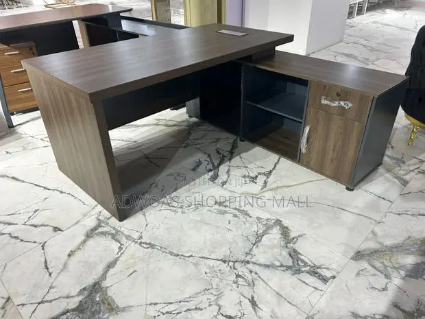 Quality Executive L Shape Office Desk · Photo 1