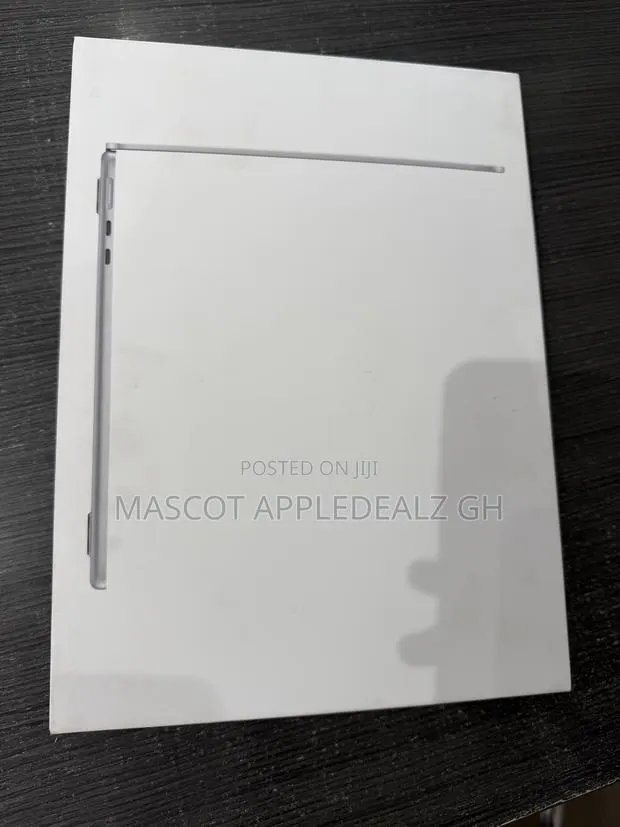 New Laptop Apple MacBook Air 2026 M5 16GB Apple M5 SSD 1T · Photo 1