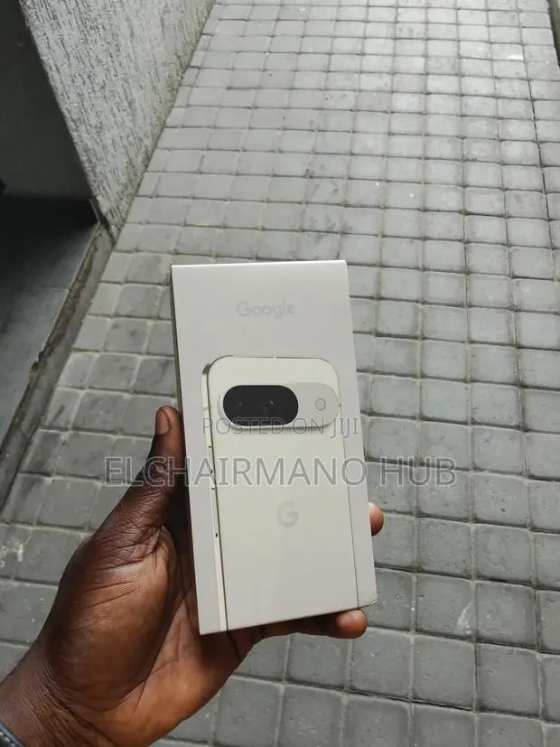 New Google Pixel 9 256 GB White · Photo 1
