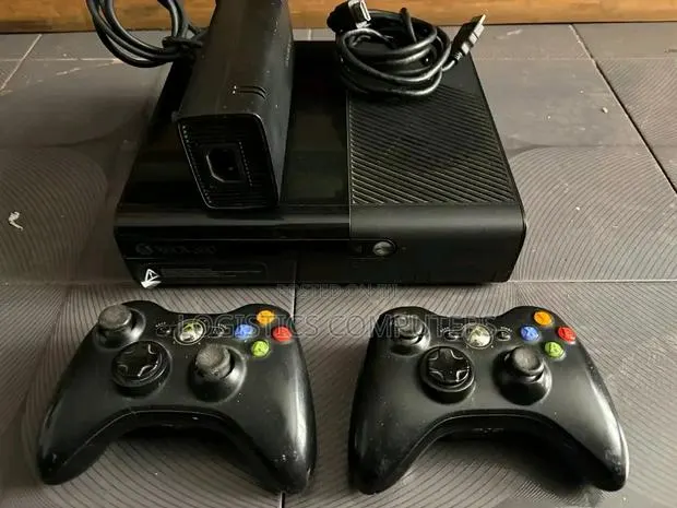 Xbox 360 With · Photo 1