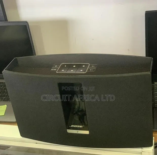 Bose SoundTouch 30 Series III Wireless Speaker (Black) · Photo 1