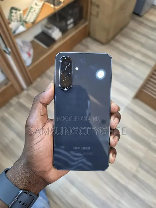 Samsung Galaxy A36 128 GB Black · Photo 1