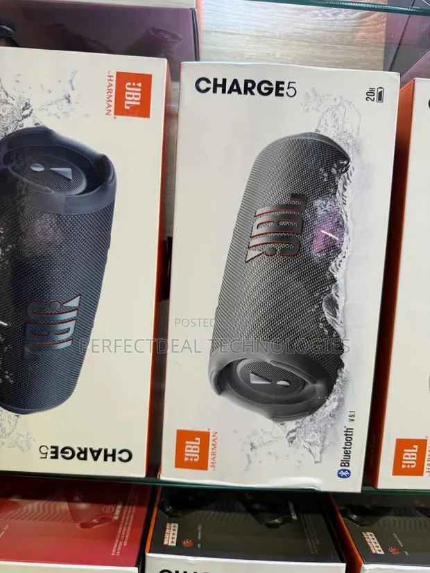 JBL Charge 5 · Photo 1