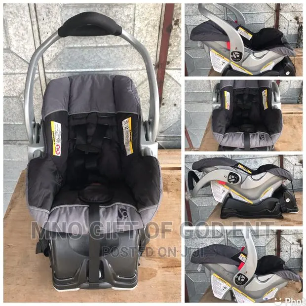 Baby Trend Snugride Snuglock 35 Infant Car Seat · Photo 1