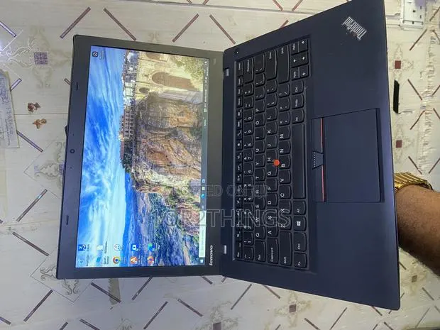 Laptop Lenovo ThinkPad T450 8GB Intel Core I5 HDD 500GB · Photo 1
