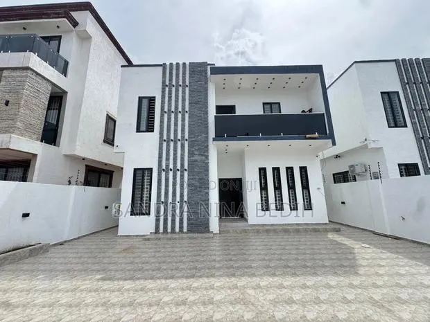 4bdrm Duplex in East Legon, American House for sale · Photo 1