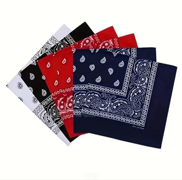 Classic Paisley Bandanas - Versatile Headscarf, Necktie, Wristband · Photo 1