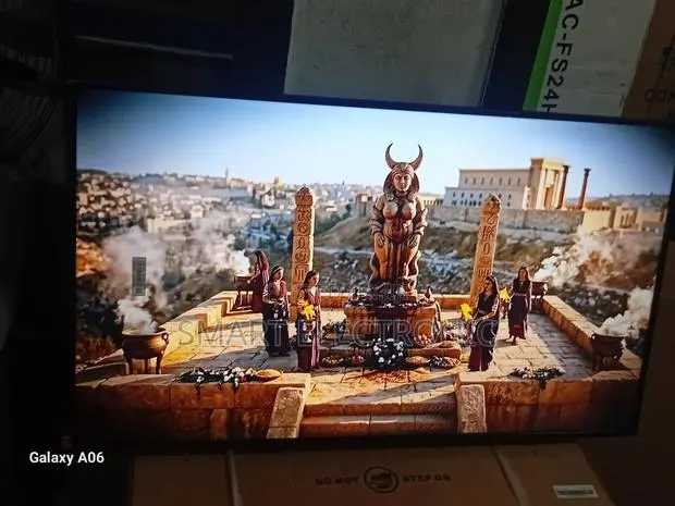 Samsung 43” Smart Tv With High-Quality Picture Performance · Photo 1
