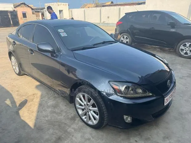 Lexus IS 250 AWD 2006 Gray · Photo 1