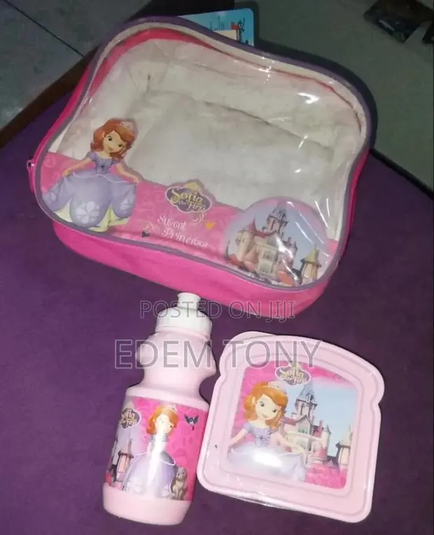 Sofia the First 3-Piece Lunch Bag, Bottle, and Sandwich Box Set · Photo 3