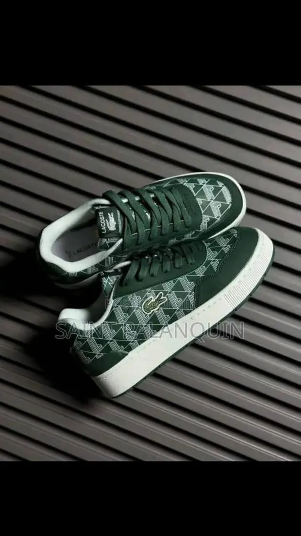 Pair Of Lacoste Arlet Sneakers · Photo 1