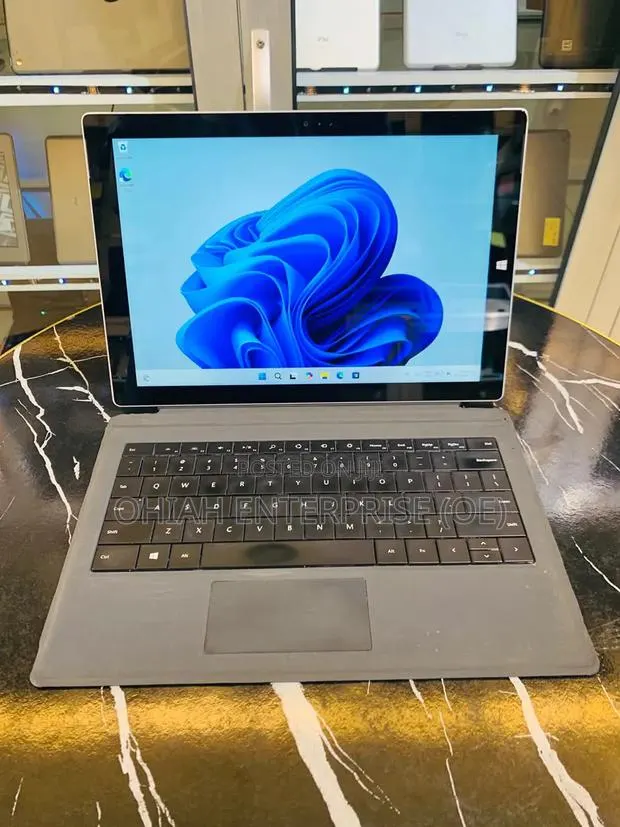 Laptop Microsoft Surface Pro 3 8GB Intel Core i5 SSD 256GB · Photo 1