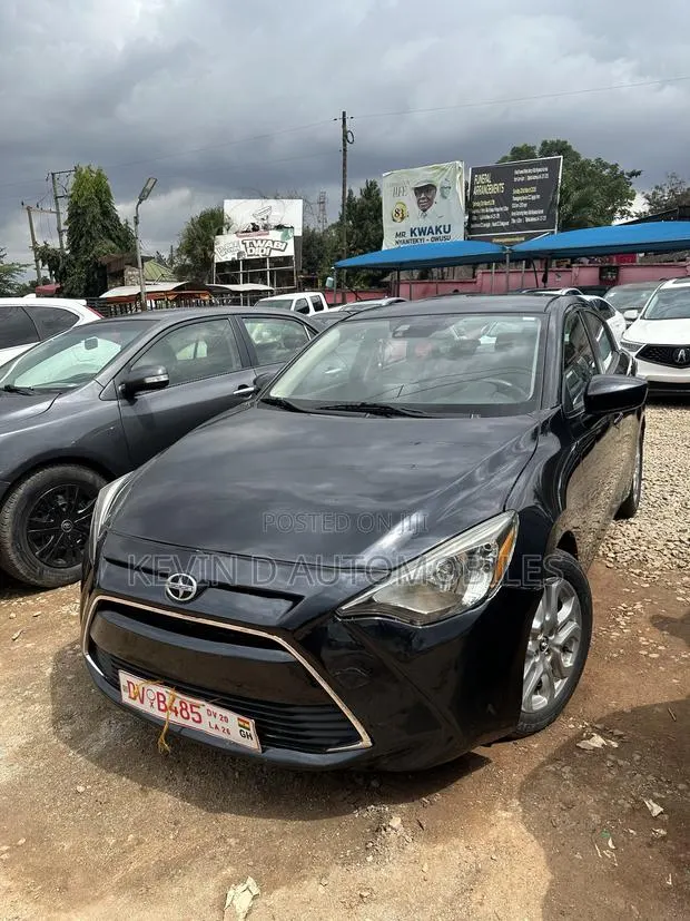 Scion iA Base 2016 Black · Photo 1
