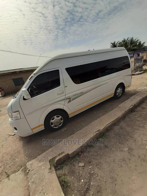 Toyota Hiace Buses for Rent in Ghana? Minibuses for Rent · Photo 6