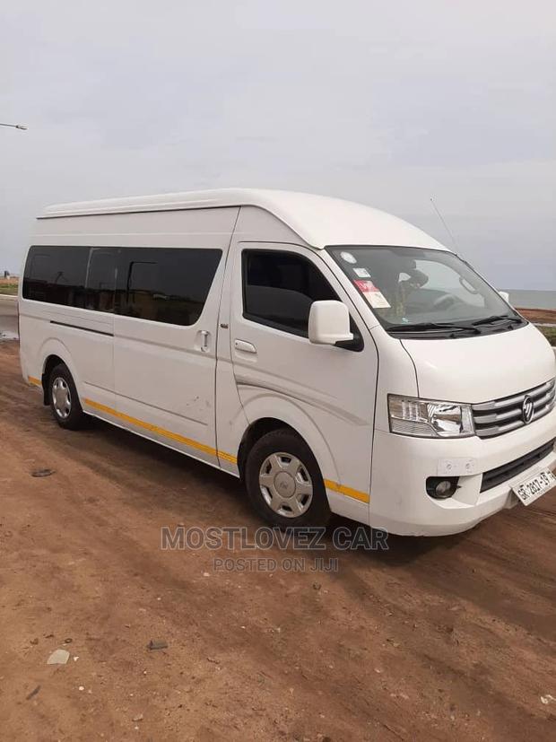 Toyota Hiace Buses for Rent in Ghana? Minibuses for Rent · Photo 2