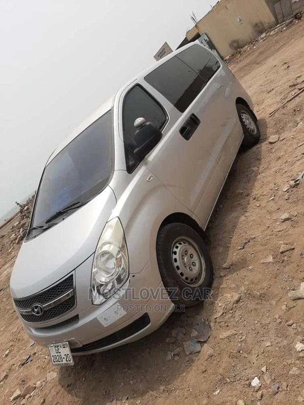 Toyota Hiace Buses for Rent in Ghana? Minibuses for Rent · Photo 7