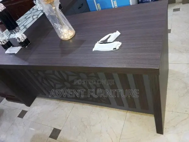 Executives Office Table · Photo 1