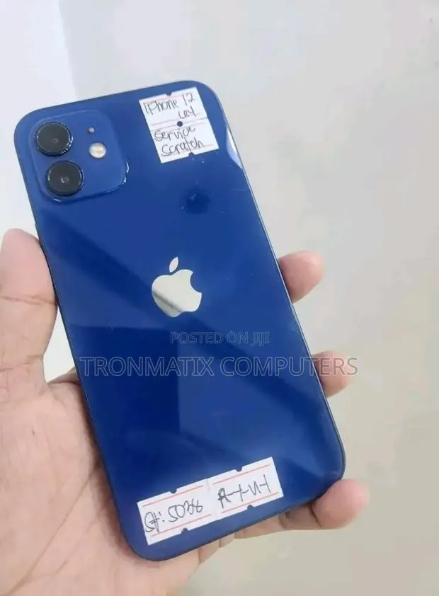 Apple iPhone 12 256 GB Blue · Photo 1