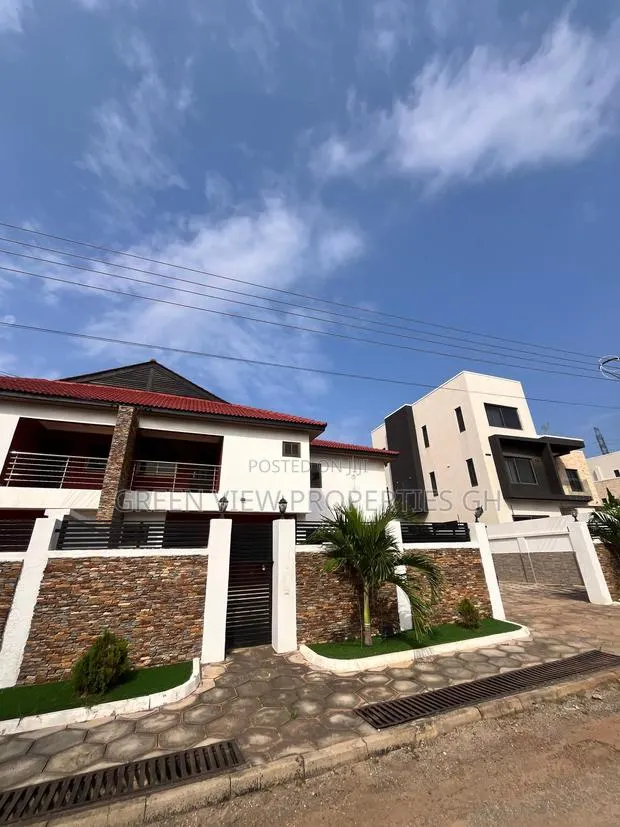 4bdrm Duplex in East Legon for rent · Photo 1