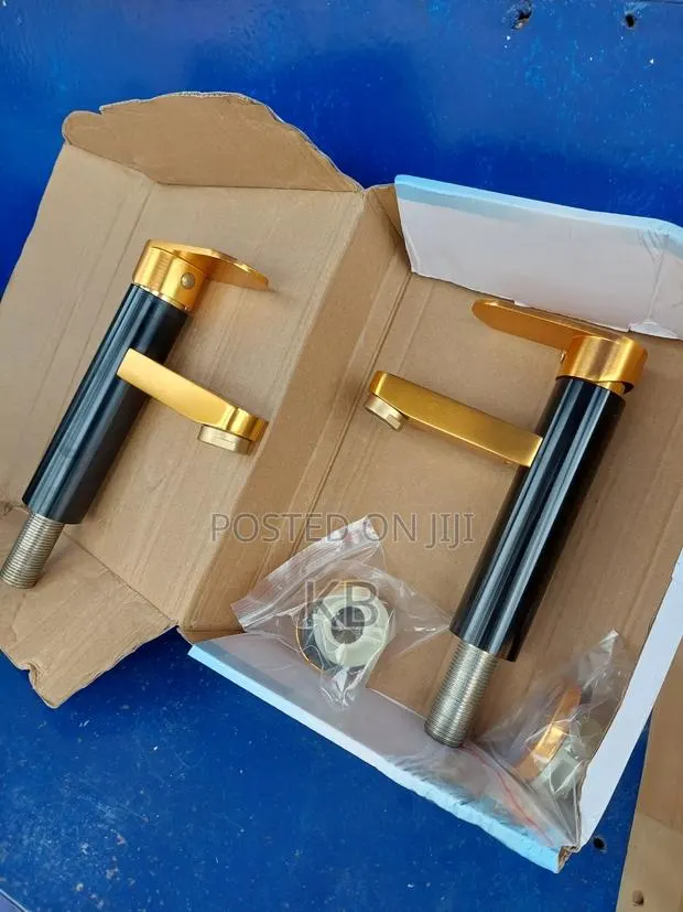Black and Gold Single-Levee Basin Taps · Photo 2