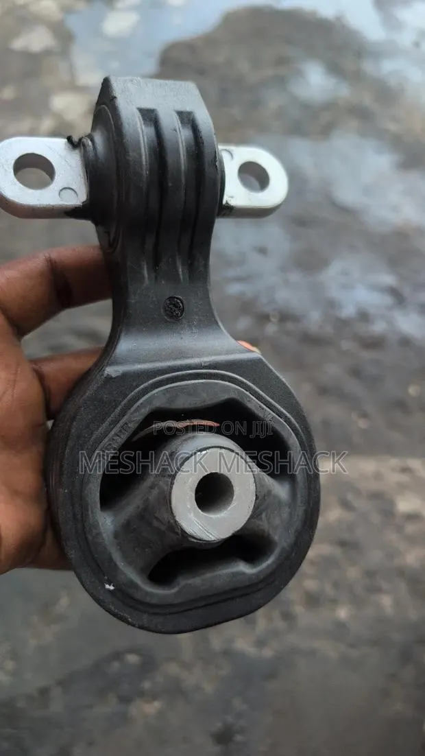 Honda Accord Down Engine Seat 2018,2019,2020,2021,2021 · Photo 1