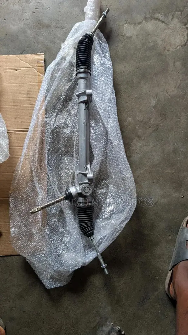 Nissan Rogue 2014,2015,2016,2017,2018,2019,2020 Steering Rack / Rag · Photo 1