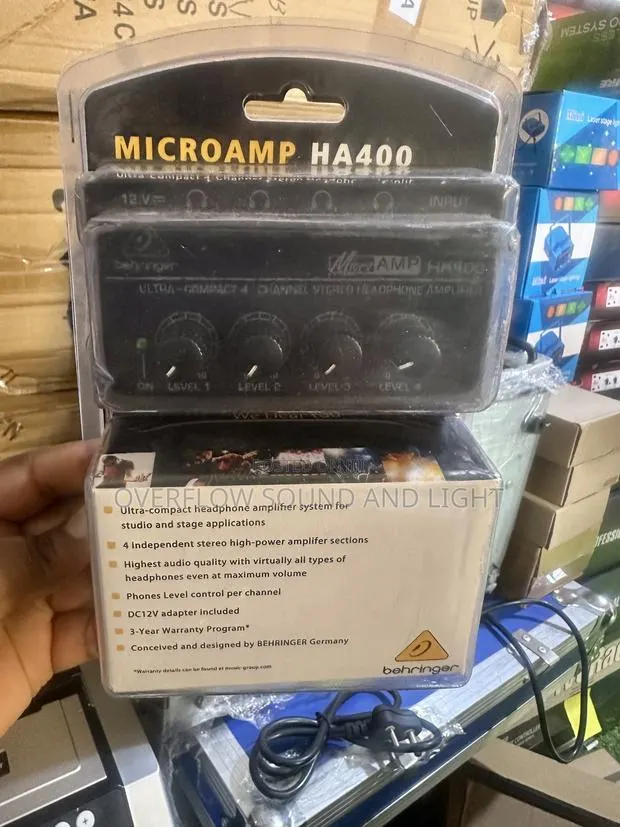 Behringer Microamp Ha400 4-Channel Stereo Headphone Amplifier · Photo 1