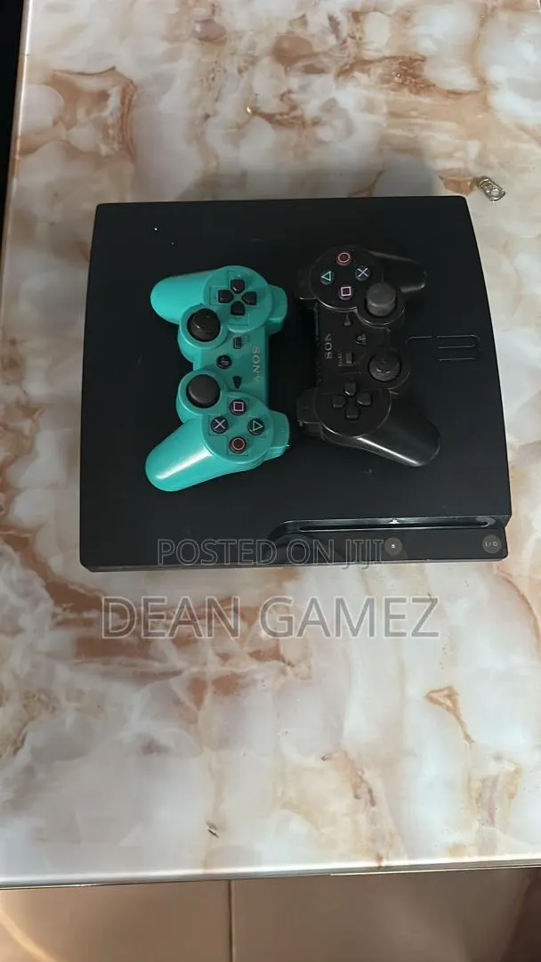 Ps3 Slim With 9 Games Plus Accessories · Photo 1