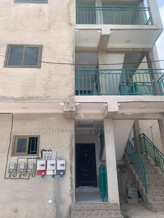 1bdrm Apartment in Ofankor for rent