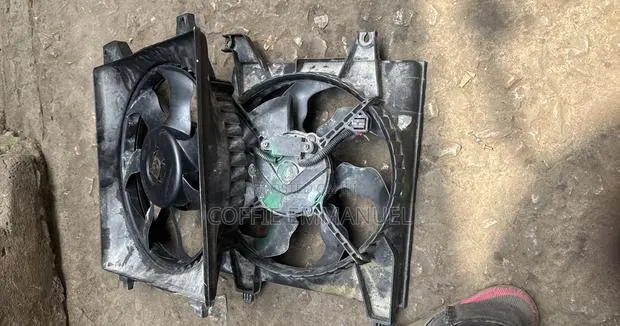 Kia Rio Radiator Fans 2007 2009 2010 2011 2012 · Photo 1
