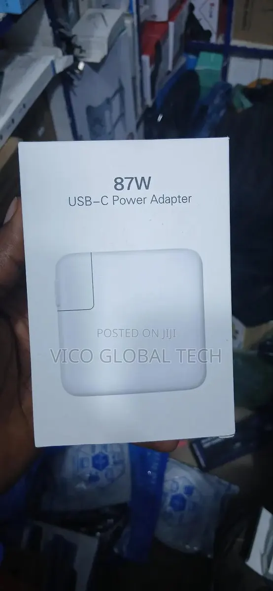 Type C Macbook Adapter 87w · Photo 1