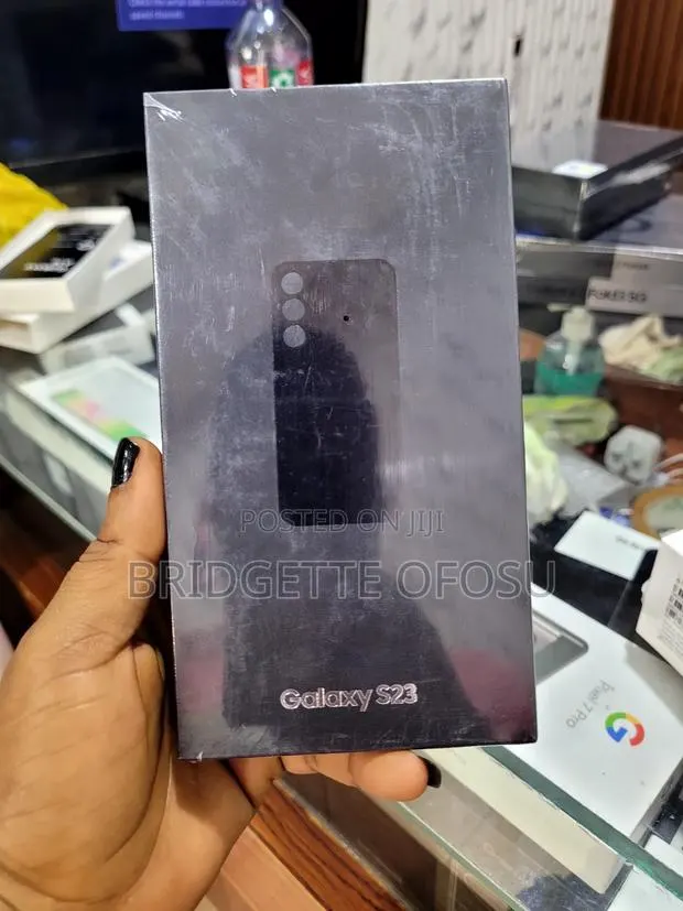 New Samsung Galaxy S23 128 GB Black · Photo 1