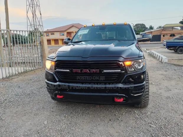 Dodge RAM 2020 Black · Photo 1