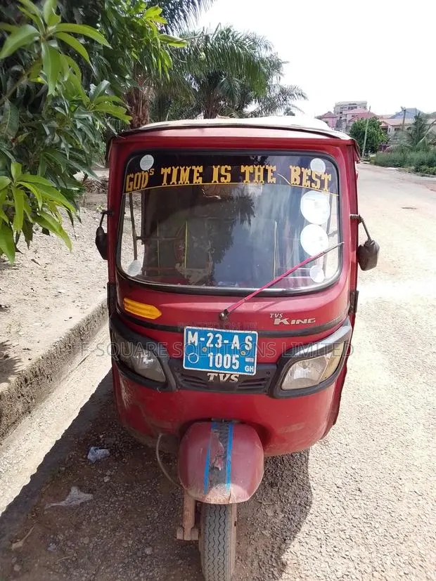 TVS King Deluxe Plus iTouch Start 2023 Red · Photo 1