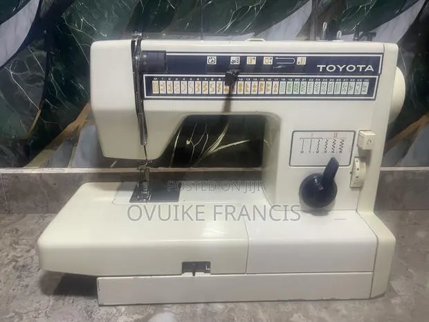 Home Used Industrial Sowing Machine Still in Very Good Condition · Photo 1