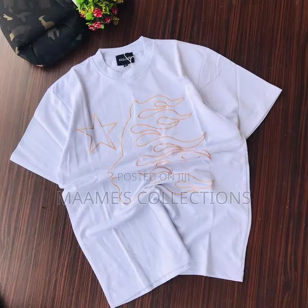 Unisex Trendy Casual Short Sleeve T Shirt · Photo 1